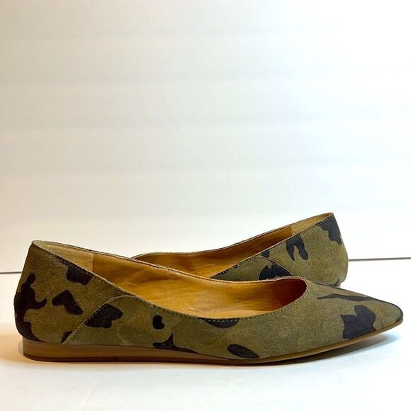 Lucky Brand Camo Green Suede Flats Shoes Size 8‎ - Picture 1 of 13